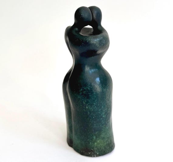 Signed Embracing Couple Sculpture Art Figure Very Solid and Heavy Dark Teal Green Finish Jo Barwick 2004 Kissing Love Modernist Sculptural