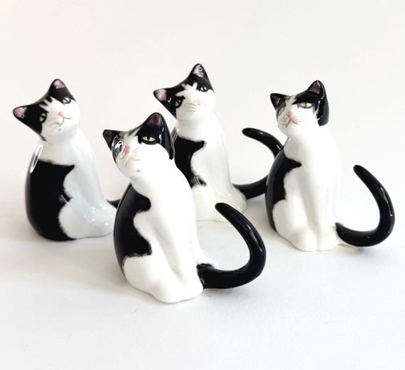 Bone China Cat Napkin Ring Napkin Holder Set of 4 Black and White Cats Napkin Rings Vintage Animal Feline Dining Table Decor Cat Lover Gift