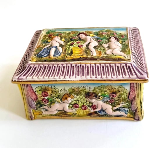 Vintage Italian Ceramic Cherub Trinket Jewelry Box Mid-Century Capodimonte Style