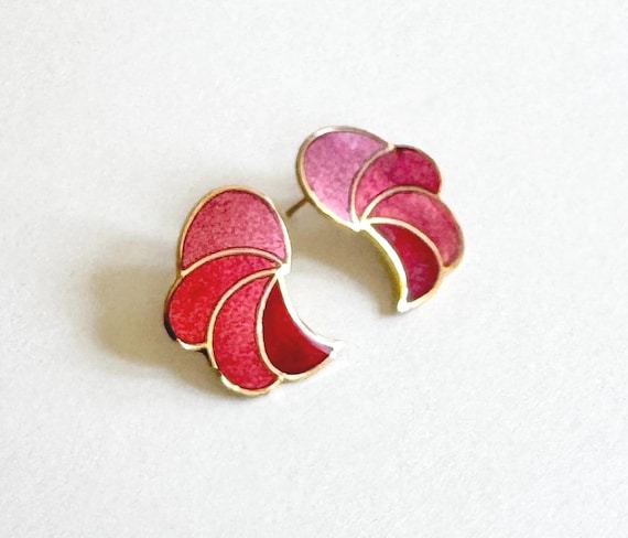 80s Enamel Earrings Pink and Gold Tone Fan Flower Leaf Scalloped Edge Vintage Costume Jewelry Hallmarked C