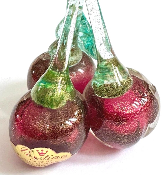 Alfredo Barbini Murano Glass Fruit Venetian Gold Speckled Cherries Sculpture Made in Italy