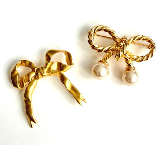 Vintage Gold Bow Brooch Pin 70s 80s Costume Jewelry