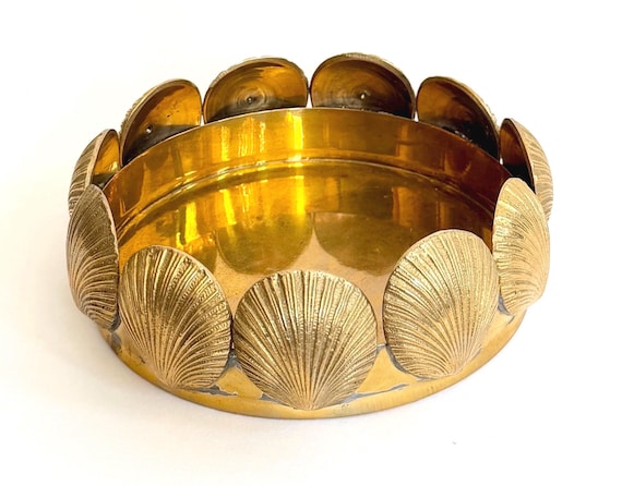 Vintage Mottahedeh Brass Scallop Shell Wine Coaster