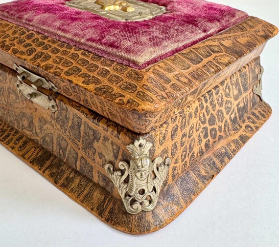 Antique Vintage Egyptian Revival Box Hinged Lidded Jewelry Box Palace Cincinnati Sphinx Corners Decorative Box Original Label Attached