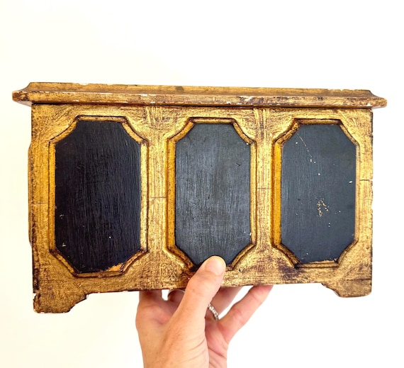 Vintage Florentine Italian Box Large Gilt Gold Black Keepsake Jewelry Decorative Box Made in Italy European Art Hinged Lid Lidded Box