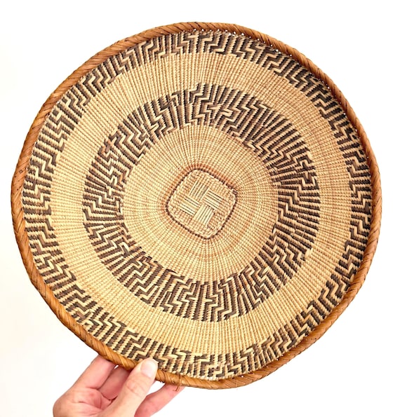 Vintage Handwoven Basket Bowl Neutral Brown Geometric Weave 11.5” Round
