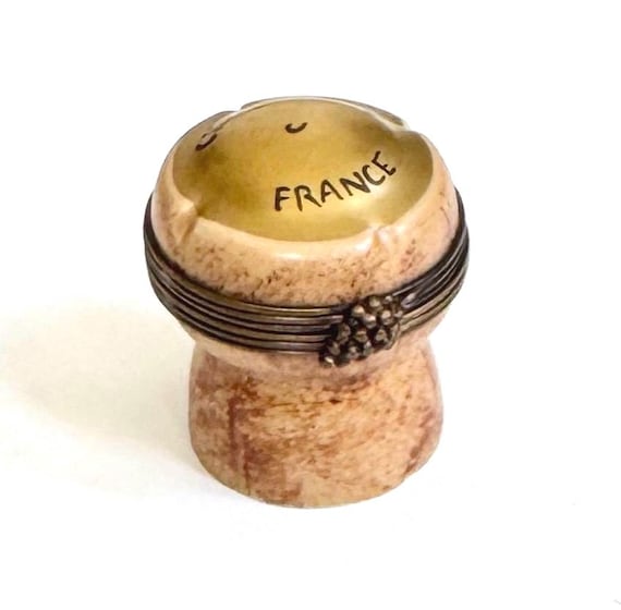 Vintage Limoges Porcelain Trinket Box: Hand-Painted Grape Clasp, Rochard France