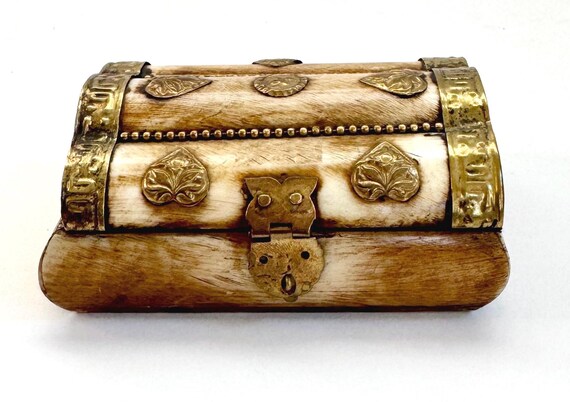 Vintage Bone Inlay Stash Box: Small Moroccan Jewe… - image 2