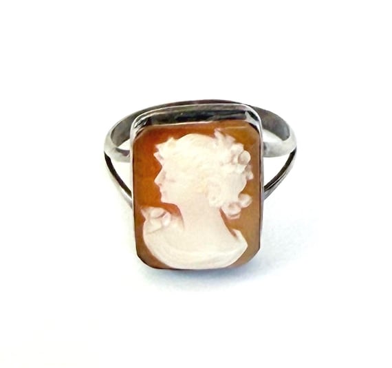 Vintage Sterling Silver Cameo Ring Heirloom Jewelry Size 9.5