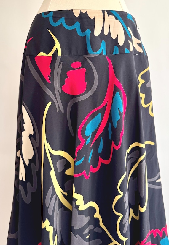 Vintage Chloe Floral Skirt 70s 80s Made in France Abstract Black Multicolor Floral Botanical Leaf Print French Designer Below Knee Midi