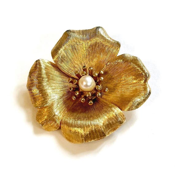 Vintage Gold Flower Brooch Pin Faux Pearl Accent