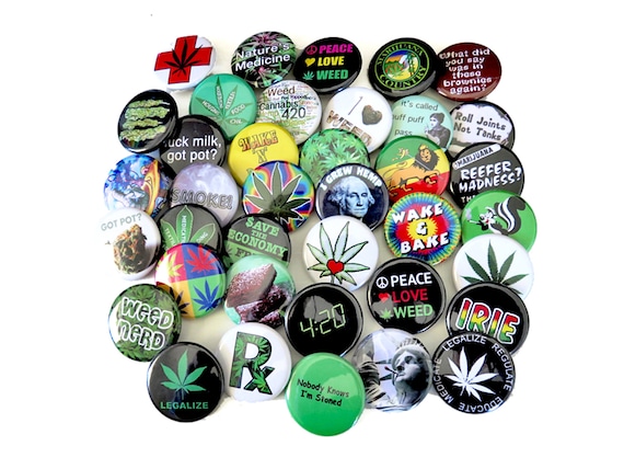Cheech and Chong 2.25/" Refrigerator Magnet Still Smoking
