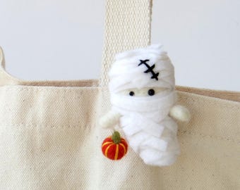 Needle Felted Halloween Mummy Brooch, Miniature Ghost with Pumpkin