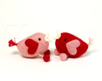 Valentine's love birds, Needle felted miniature red and pink bird ornaments with heart shaped wings (set of 2)