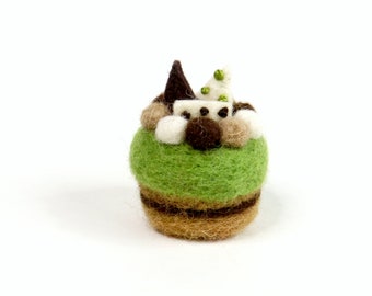 Miniature felt matcha whole cake, needle felted food, dollhouse, tiny felt toy 1 1/8" mini felt art, craft project
