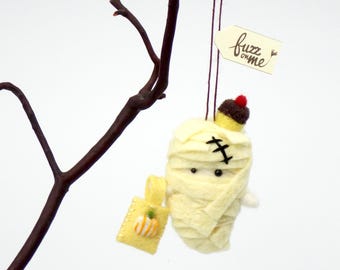 Halloween Pudding Mummy with Pumpkin Treat Bag, Needle Felted Ghost ornament