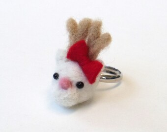 Christmas deer ring, needle felted white reindeer head with a red bow ribbon, Xmas accessories, felt animal quirky gift, Adjustable size