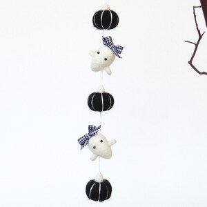 Halloween miniature short garland, needle felted black pumpkins baby ghosts with plaid ribbons, Small tree Autumn decor image 2