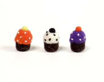 Miniature Halloween felt cupcakes, needle felted tiny food, dollhouse, 1/2" mini felt art, craft project