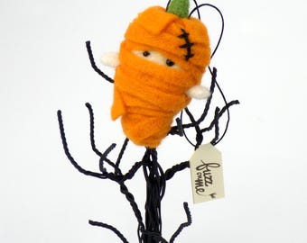 Halloween mini Orange Pumpkin Mummy Felt Ghost ornament