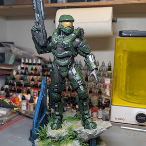 Spartan Super Soldier Statue – Hand-Painted 3D Print | Sci-Fi Inspired Collectible