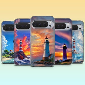 Op de afbeelding: Een verzameling telefoonhoesjes met vuurtorenontwerpen. Elke hoes toont een andere vuurtorenscène met levendige kleuren, waaronder rood-wit gestreepte vuurtorens en zonsonderganghemels. De hoesjes zijn gemaakt van een transparant materiaal.
