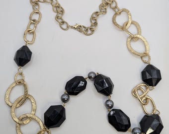 Asymmetrical Gold Tone Curb Chain with Onyx Color Beads, 32"