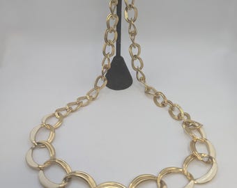 Unsigned Trifari Curb Chain Necklace with Off-white Enamel