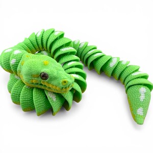 Green Tree Python Figurine, Articulated Flexi 3D Printed Snake Model with Glass Eyes, Reptile Desk Decor