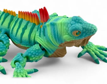 Iguana Figurine, 13 Inch Realistic Lizard, 3D Printed Reptile