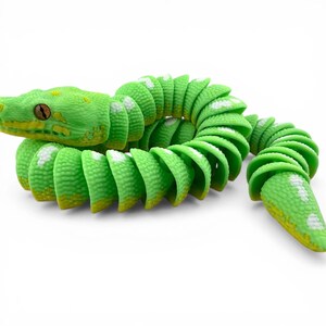 Green Tree Python with Tree Stand, Articulated Flexi 3D Printed Snake Set, Reptile Desk Decor Gift imagen 11