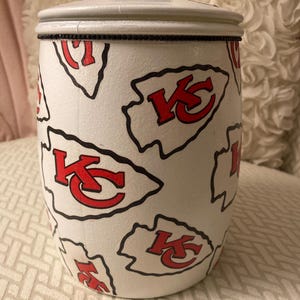 Chief’s Arrowhead logo cookie jar. Decoupageg, 62 oz glass jar with lid