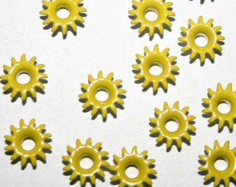 100 1/8 inch Yellow Sun Shaped Eyelets