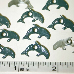 100 1/8 Zoll dunkelgrau Delphin geformte Ösen