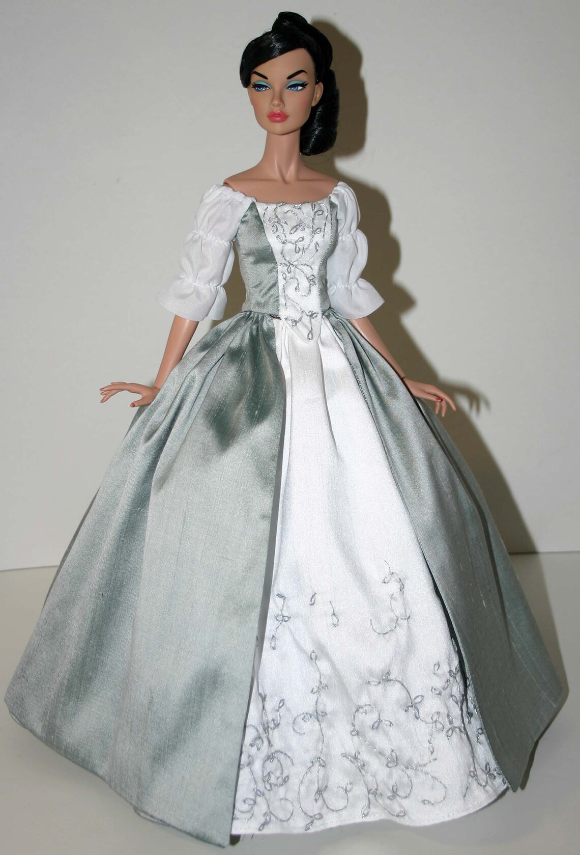 Outlander Wedding Dress Clothing Pattern for 16 Poppy Parker Dolls