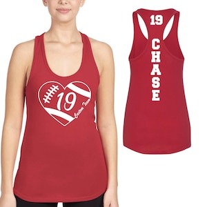 フットボールハートカスタムパーソナライズデザインフィットレディースレーサーバックタンクトップby Next Level Boujeeフットボールママタンク - 1533