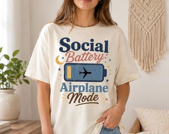 Camiseta "Modo Avión Batería Social" / Camiseta Divertida para Introvertidos