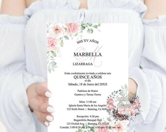 Invitación XV impresa en tamaño 5x7". Sobres blancos incluidos.