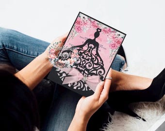 Invitación de bolsillo para XV/Quinceañera. Sobres blancos incluidos.