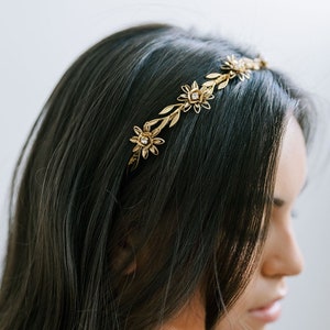 Tiny Floral Gold Wedding Head Piece, Headband, Crown, Bridal Hair piece, Hair comb, Gold Wedding Head Piece, Headband for bride