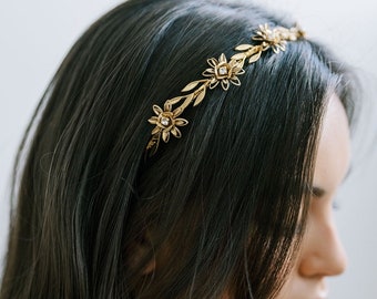 Tiny Floral Gold Wedding Headpiece, Hoofdband, Kroon, Bruidshaarstuk, Haarkam, Gold Wedding Headpiece, Hoofdband voor bruid