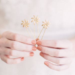 Jasmine Flower Hair Pins, Gold Flower hair pins, hair sticks, hair piece, Bridal Hair Pins, Wedding Hair Pins, pins, Bridal Hair Accessories