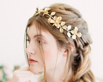 Gold Daffodil Flower Bridal Hair Piece, Wedding Head Piece, Crown, Headband, Hair accessories, gold flower crown