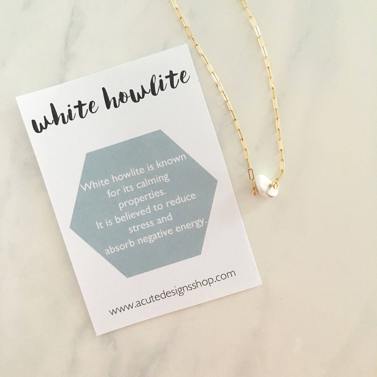 Collier Howlite Blanche à 4 Chaînes – Pierre Précieuse éclat – Longueur 46 Cm