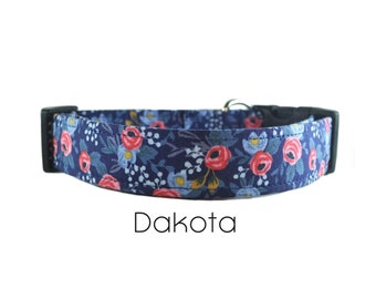 Collar de perro de primavera floral azul marino y rosa / The Dakota / Rifle Paper Dog Collar / Regalo para los amantes de los perros