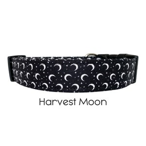 Collar de perro de Halloween Harvest Moon / Collar de perro blanco y negro / Collar de vacaciones / Regalo para los amantes de los perros