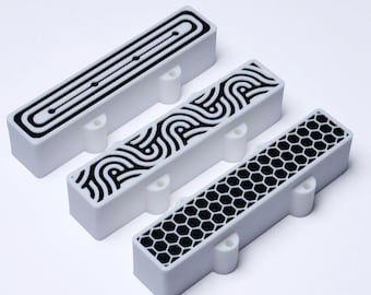 Juego de 2 cubiertas de pastillas personalizadas para bajo de jazz de 4 cuerdas (sin agujeros), blanco y negro