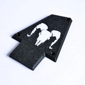 Cubierta de alma Ibanez personalizada para RG y JEM – Ram Skull (blanco y negro)