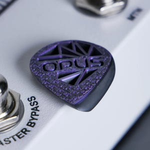 Opus Killik Onyx VALKORE™ - Amethyst Series Handmade Guitar Pick