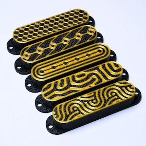 Custom Single Coil Strat Pickup Covers (No Holes) Set of 3 - Black/ Gold